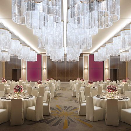 吉隆坡柏威年酒店 • 悦榕管理 外观 照片 The ballroom