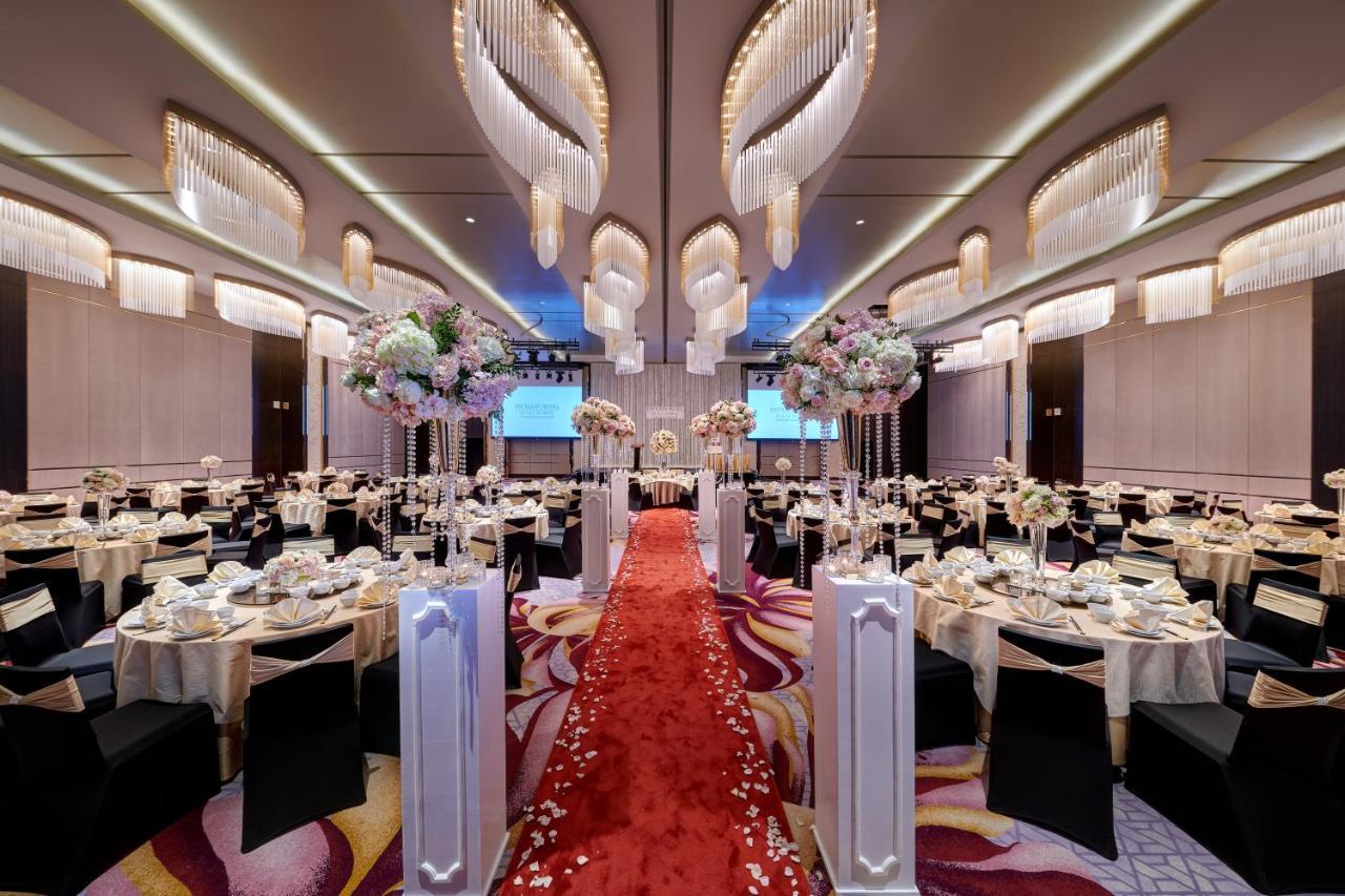 吉隆坡柏威年酒店 • 悦榕管理 外观 照片 The ballroom of the hotel