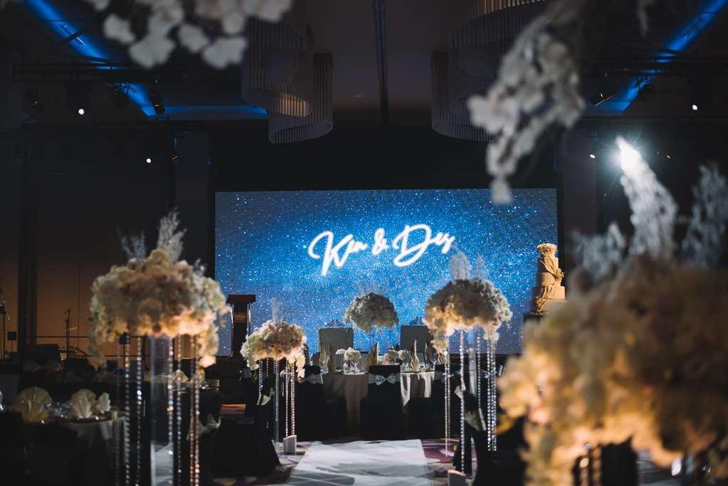 吉隆坡柏威年酒店 • 悦榕管理 外观 照片 The stage of the 2019 edition