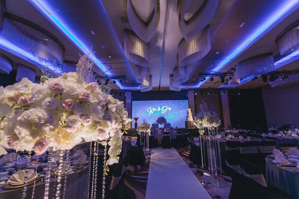 吉隆坡柏威年酒店 • 悦榕管理 外观 照片 The ballroom
